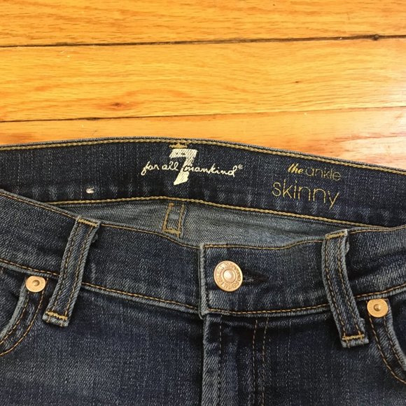 7 for All Mankind Distressed Skinny Jeans size 25 - Picture 2 of 5
